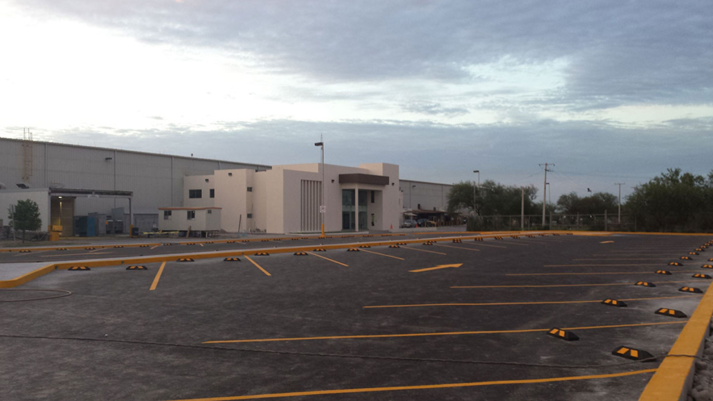 Construcción de Oficinas Administrativas Valmont EDIMSA